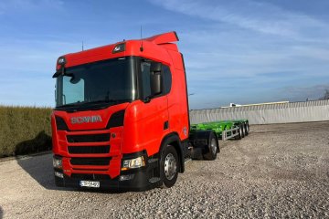 Podkontenerowa* Naczepa kontenery morskie ADR*  Skrętna Oś *230 tys km