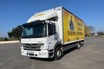 Atego 1324 izoterma z windą i agregatem grzewczym* Otwierany bok